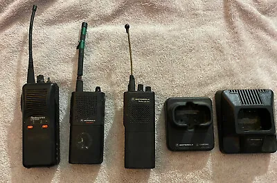 Motorola Radius GP300 2-WAY RADIO SP10 SP50 Charging Docks Lot Of Radios • $65