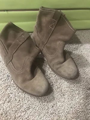 Zara Girls Low Brown Boots With Heel • $8