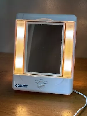 Conair Two-Sided Lighted Makeup Mirror TM8L Vintage Vanity Magnifying 4 Setting • $21.99