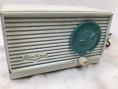 Montgomery Ward AIRLINE GSL 1615A Am Tube Radio White Large Teal Dial • $35