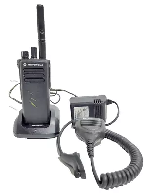 Motorola XPR7350 AAH56RDC9KA1AN UHF Portable Radio W/ PMMN4040A Microphone • $299.99