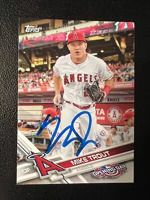 2017 Topps MIke Trout Auto Signed Card #75 LA Angels MVP Future HOFer • $69.99