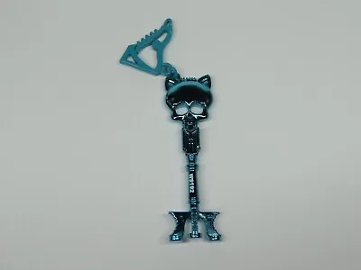 Monster High Replacement Clawd Wolf Sweet 1600 Blue Key • $15.99