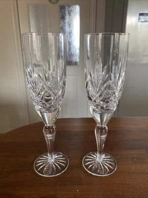 £10 • Buy Pair Of Royal Doulton Champagne Flutes ‘Jupiter'