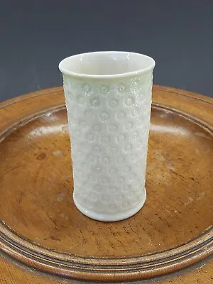 £12.50 • Buy A Vintage Round Cylindrical Belleek Vase