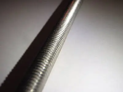 STAINLESS STEEL M2 2MM THREADED BAR STUDDING ROD ALL THREAD 200mm NEW • £4.99