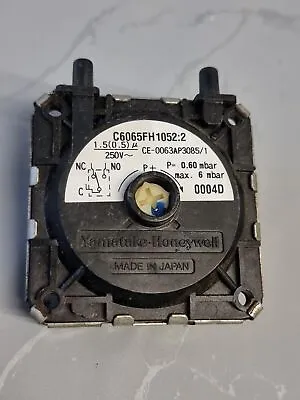 Honeywell - Air Pressure Switch - C6065FH1052:2 - (B320) • £17.05