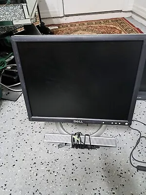 Dell UltraSharp 2001FP 20   LCD Monitor With Speaker Bar Tested. NO ADAPTER  • $115