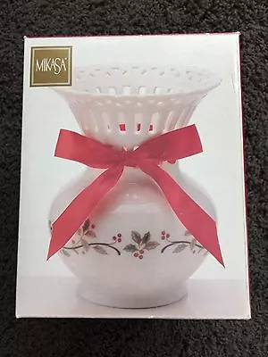 Mikasa 6  Holiday Lace Cutwork Porcelain Vase Holly Berries Christmas NIB New • $13.99