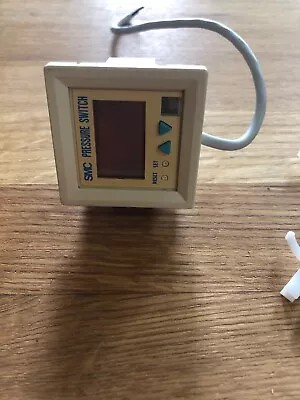 $39 • Buy SMC ZSE4-T1-25 Pressure Switch, Digital Display
