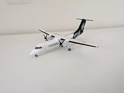 1:200 JC Wings Air New Zealand Bombardier Q300 • $70