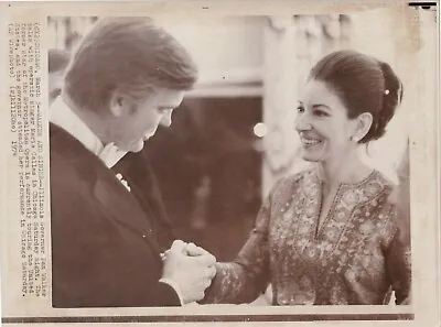 Maria Callas & Dan Walker Lovely Portrait 1974 Orig Vintage Photo 361 • $15.99