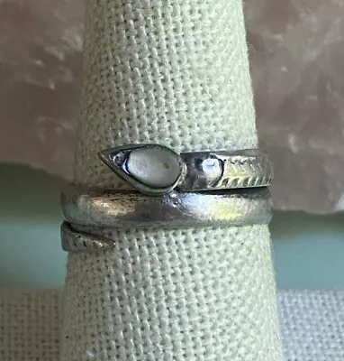 Vintage Sterling Silver Mother Of Pearl Wrap Around Snake Ring Size 7 • $18