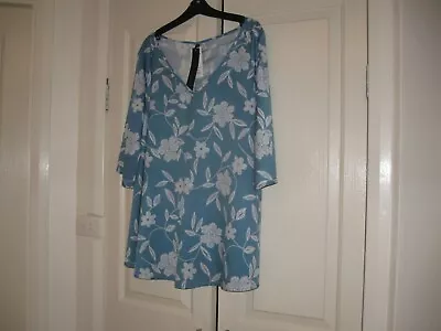 Ladies Top Design Zanzea  Size L 3/4  Sleeves Pretty Blue &  White Polyester • $26