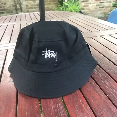 £33 • Buy Stussy Bucket Hat | Black