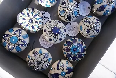 £5 • Buy Assorted Blue & White Floral Doorknobs vintage Knobs / Retro Handle / Upcycling 