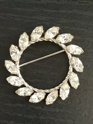 Van Dell Sterling Wreath Vintage Brooch Pin • $23.74