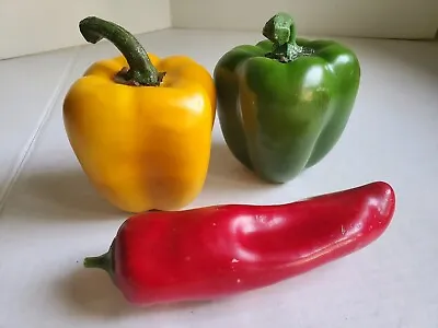 £7.64 • Buy 3 Faux Peppers ~Yellow Green Bell + Red Chili ~ Realistic Fake Artificial  Props