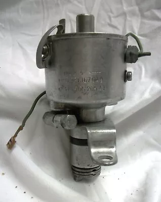 Vintage VW BOSCH Distributor JFUR 4 0 231 167 049 Model 3000 1302 1302S • $45.50