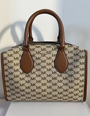 Michael Kors Connie SM Duffle Bag • $149