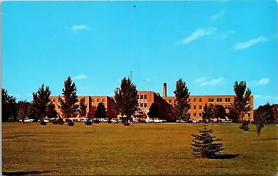 County Hospital Manitowoc Wisconsin WI Old Cars Postcard UNP VTG LL Cook Unused • $2.75