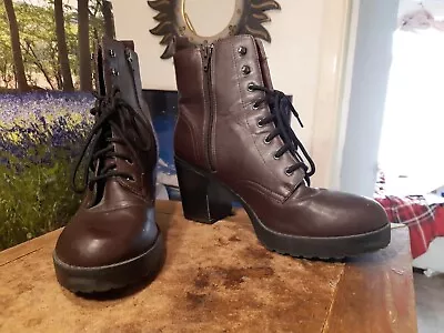 £6 • Buy New Look Womens Burgundy Lace Up Boots Size 8/42