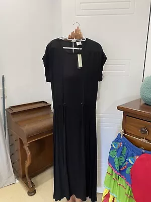 $80 • Buy Elk Black Full Length Ripple Dress - Size 14