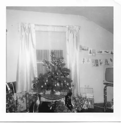 CHRISTMAS TREE Vintage FOUND PHOTOGRAPH Bw Original SNAPSHOT JD 19 21 U • $11.50