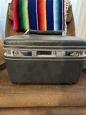 Samsonite Profile II Vanity Train Case Charcoal Gray Mirror No Keys Or Tray • $29.99