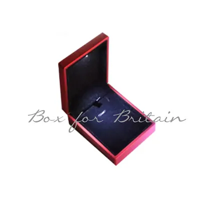Led Pendant Box Luxury Soft Touch Red Pendant Necklace Box With LED Light. • £7.99