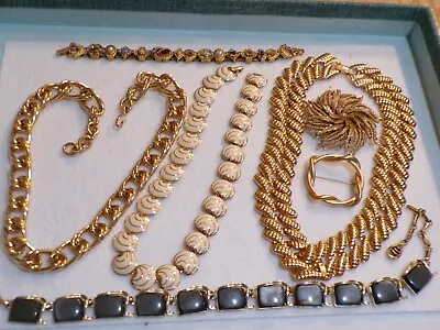 Designer Signed Jewelry Lot Vintage Necklace Brooch Bracelet Monet & More (A8) • $20.50