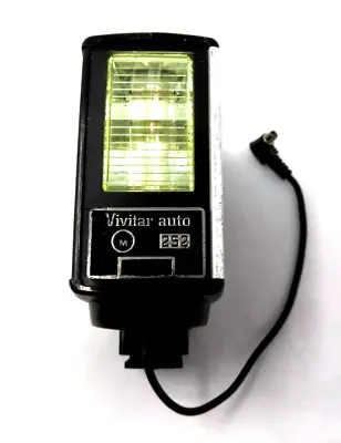 Vivitar Auto 252 Hot Shoe Mount Camera Flash Parts • $6.88