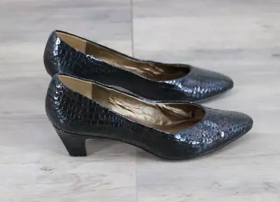 Naturalizer Soft Vintage Womens Slip On Leather 2.5  Heel Shoes Size 6 Snake • $29.99