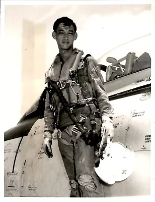 LD288 1970 Original Photo ROYAL MALAYSIA AIR FORCE SABRE JET PILOT CHARLES QUEK • $20