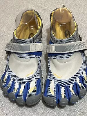 Men's Vibram Five Finger Toes Water Shoes Comfort  9-9 1/2 (42) Gray/Blue Water • $30.36