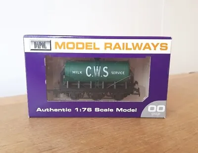 Dapol Model Railway 1/76: C.w.s Milk Service 6 Wheel Milk Tanker: B678 • £14.99