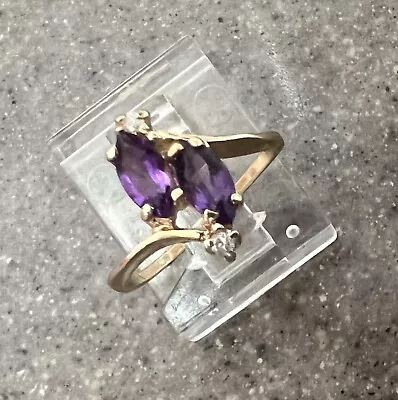 Vintage 10K Yellow Gold Amethyst & Diamond Ring • $139