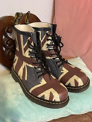 Rare Union Jack DR MARTENS Rubber Drench Wellington’s UK 7 Doc Martens Rain Snow • £145