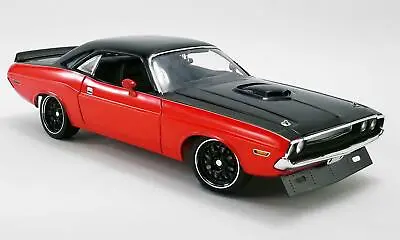 Acme 1:18 Scale 1970 Dodge Challenger R/T Street Fighter (Red & Black) A1806014 • $134.95