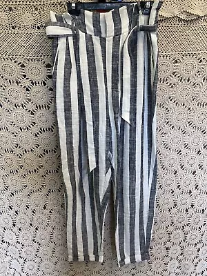 $10 • Buy Ladies Pants Bershka  Size S Multicolour Straight High Rise BNWOT