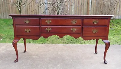 Vtg HICKORY CHAIR COMPANY Mahogany QUEEN ANNE Or GEORGIAN Style SIDEBOARD BUFFET • $550