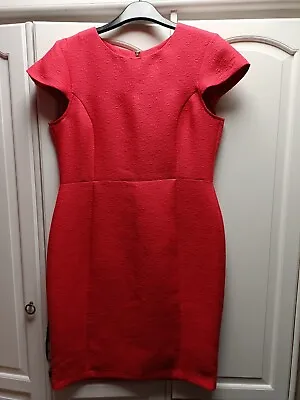 Red Oasis Dress 16 • £3.99