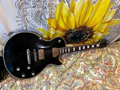 Memphis LP100 Single-Cut Vintage Electric Guitar • $299.99