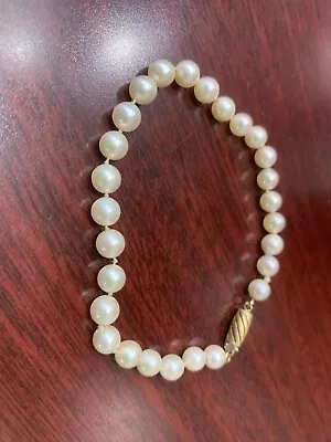 Vtg. Cultured Pearl Bracelet W/ 14K Yellow Gold Clasp 7.25  • $109