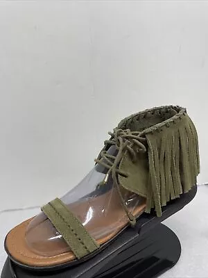 8 - Minnetonka SAVONA Fringe Olive Green Sandals Lightweight Leather Summer NWOB • $24.68