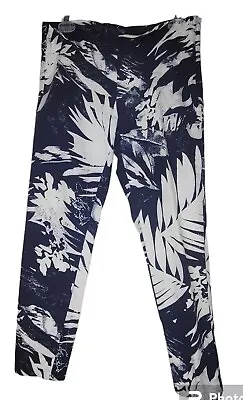 Vince Camuto Womens Cropped Capri Pants Tropical Navy Blue White Size 8P Petite • $21.99