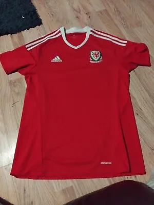 Orginal Wales Home International Football Shirt Medium 2016 • £9.99