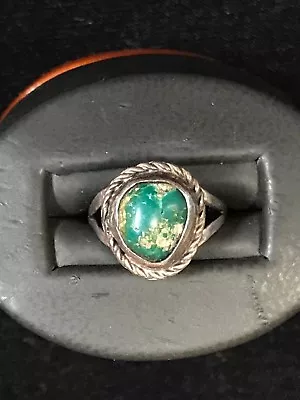 Vintage Sterling Silver & Green Agate Ring Size 4 • $39.99