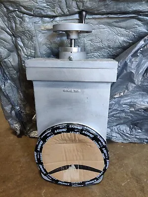 $1100 • Buy VACUUM RESEARCH COMPANY GATE VALVE Make An Offer! 