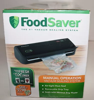 $64.95 • Buy FoodSaver FM2000 Vacuum Sealer Machine With Starter Bags & Rolls 